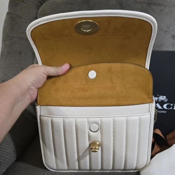 Coach Quilted Madison Women's Bag - Picture 9 of 10